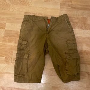 Brown cargo shorts, W: 36, urban pipeline